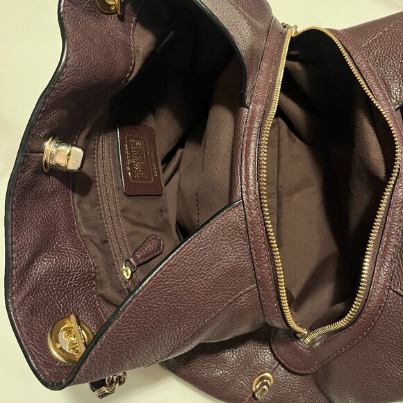 Coach Turnlock Edie Shoulder Bag 36855 Oxblood Pebbled Leather Chain Carryall - Picture 6 of 13